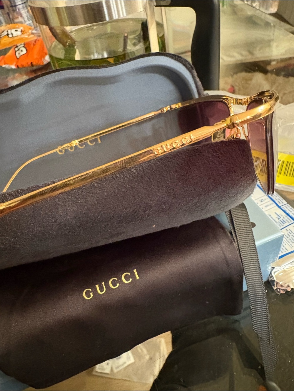Gucci Gold Frame Sunglasses with Pink-Purple Lenses foldable glasses - Picture 8 of 8
